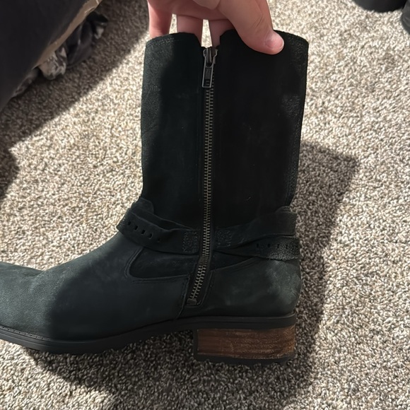 Done wear anymore - Picture 3 of 4